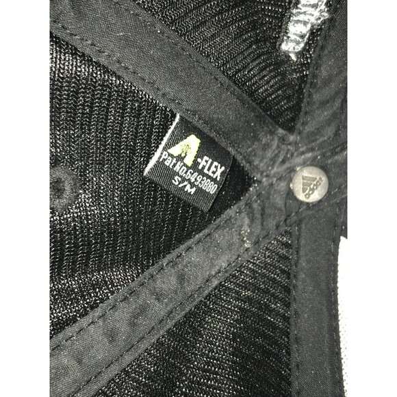 Adidas Black & Gray Flexfit Fitted Breathable Baseball Cap - Picture 5 of 6